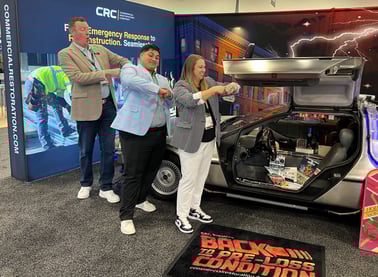 Team Photo with car_Watches